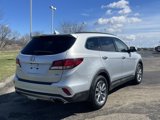 Used 2017 Hyundai Santa Fe SE w/ Cargo Package image 3