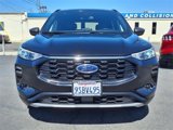Used 2024 Ford Escape ST-Line w/ Equipment Group 301A image 2
