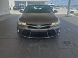 Used 2016 Toyota Camry SE image 2