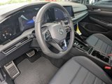 Used 2024 Volkswagen Golf R image 4