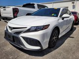 Used 2021 Toyota Camry SE image 3