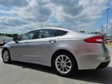 Used 2020 Ford Fusion SE image 5