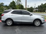 Used 2018 Chevrolet Equinox LT image 2