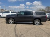 Used 2015 Chevrolet Suburban LTZ image 4