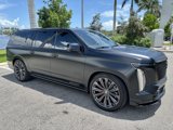 Used 2025 Cadillac Escalade ESV V image 3