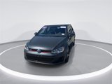 Used 2017 Volkswagen Golf S image 2