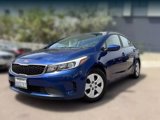 Used 2017 Kia Forte LX image 2
