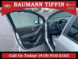 Used 2022 Chevrolet Trax LT w/ LT Convenience Package image 2