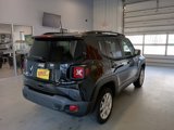 Used 2023 Jeep Renegade Latitude w/ Premium Group image 4