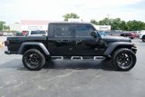 Used 2023 Jeep Gladiator Sport image 4