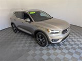 Certified 2022 Volvo XC40 T4 Inscription w/ Advanced Package image 2