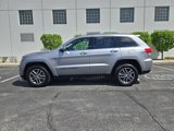 Used 2018 Jeep Grand Cherokee Limited image 3