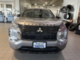 Used 2022 Mitsubishi Outlander SEL Black Edition image 2