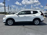 Used 2020 Nissan Rogue SV image 4