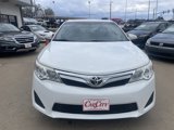 Used 2014 Toyota Camry L image 2