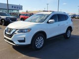 Used 2020 Nissan Rogue SV image 2