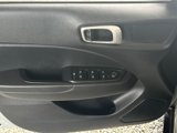 Used 2021 Hyundai Venue SE image 3