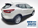 Used 2020 Nissan Rogue Sport SV image 5