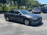 Used 2022 Hyundai Sonata SE w/ Preferred Accessory Package image 2