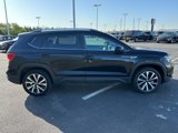 Certified 2022 Volkswagen Taos SE w/ IQ.Drive SE Package image 4