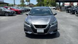 Used 2021 Nissan Versa SV image 3