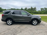 Used 2017 Ford Explorer XLT image 6