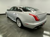Used 2017 Jaguar XJ R-Sport image 4