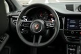 Used 2025 Porsche Macan image 4