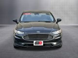 Used 2020 Ford Fusion SE image 2