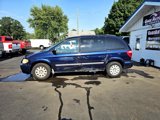 Used 2006 Chrysler Town & Country w/ Popular Equipment Group I image 6
