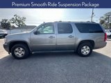Used 2009 Chevrolet Suburban LT image 2