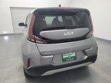 Used 2023 Kia Soul LX w/ LX Technology Package image 6