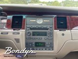 Used 2005 Lincoln Town Car Signature image 5