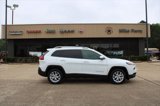 Certified 2018 Jeep Cherokee Latitude Plus w/ Comfort/Convenience Group image 5