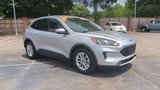 Used 2020 Ford Escape SE image 2