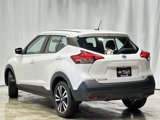 Used 2019 Nissan Kicks SV image 4