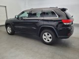 Used 2017 Jeep Grand Cherokee Laredo w/ Quick Order Package 23E image 3