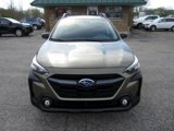 Used 2023 Subaru Outback Premium image 3