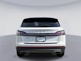 Used 2022 Lincoln Nautilus Reserve image 6