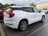 Used 2024 GMC Terrain Denali w/ Denali Premium Package image 6