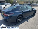 Used 2021 Toyota Camry SE image 3