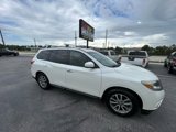Used 2015 Nissan Pathfinder SV image 2
