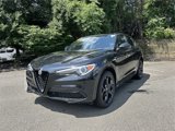 Used 2023 Alfa Romeo Stelvio Veloce image 4