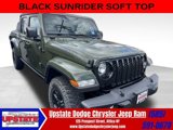 Used 2022 Jeep Gladiator Sport image 1