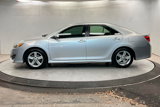 Used 2014 Toyota Camry SE image 2