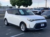 Used 2023 Kia Soul S image 3