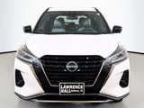 Used 2023 Nissan Kicks SR w/ SR Premium Package image 2