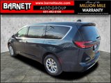 New 2025 Chrysler Pacifica Select image 2