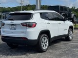 New 2025 Jeep Compass Latitude image 3
