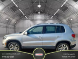 Used 2012 Volkswagen Tiguan SE image 2